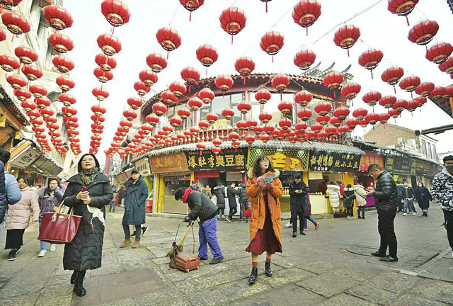 戶(hù)外垃圾桶全撤離濟(jì)南街道做得徹底