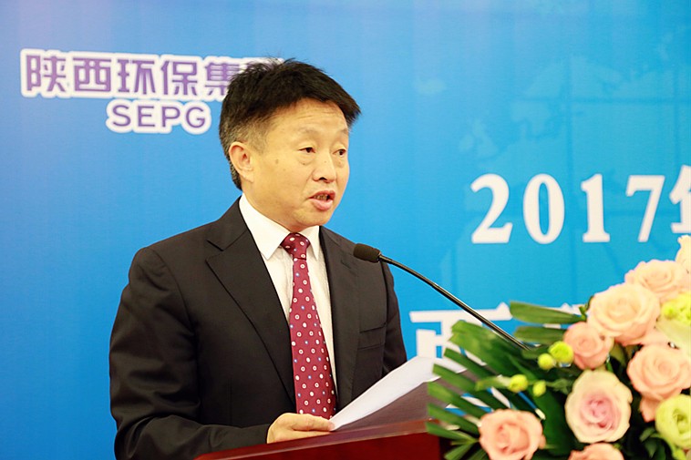 1496706280764317eimV.jpg 2017絲博會董事長.jpg