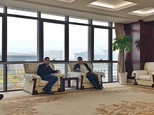 1541643668588892H42J.jpg 集團公司領導拜會灃東管委會負責人.JPG