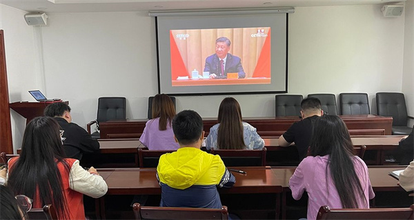 16522361896979565UZ2.jpg 監測中心.jpg